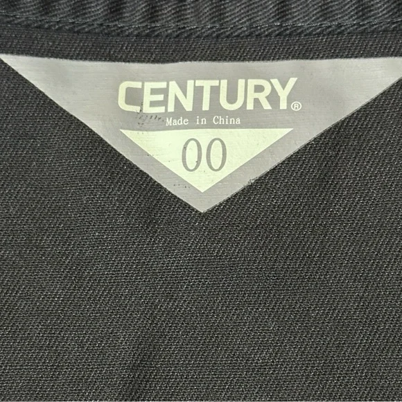 🎉HP🎉EUC Century Kids Lightweight Martial Arts Uniform in Black. Kids 5-7 🥋 - Picture 15 of 16